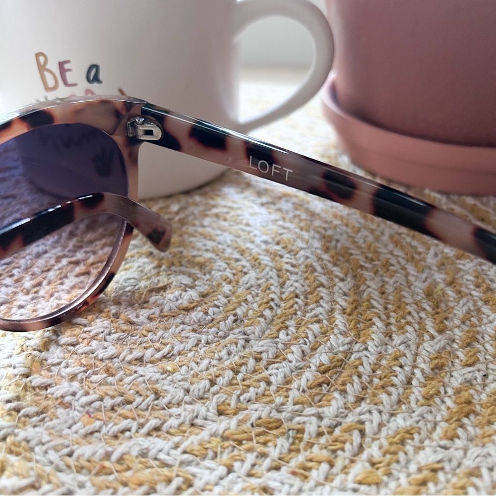 LOFT Tortoise Shell Sunglasses - Picture 2 of 4